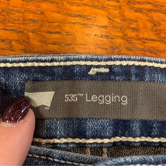 Levi’s 535 leggings size 5M dark wash  Blue Jeans no distressing some stretch - Picture 5 of 6